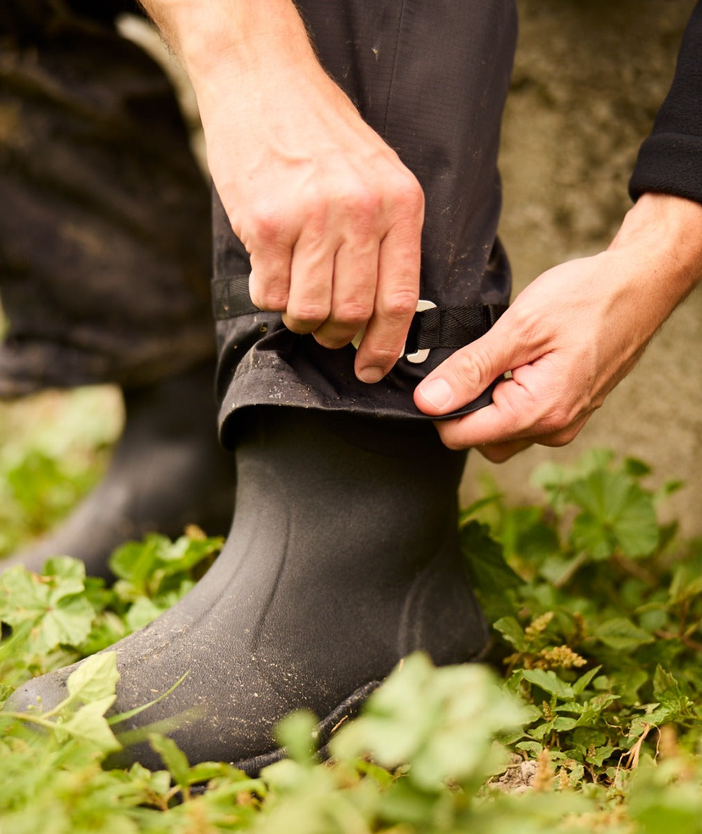 Waterproof bib and brace, farm waterproofs, agricultural waterproof clothing, agri clothing